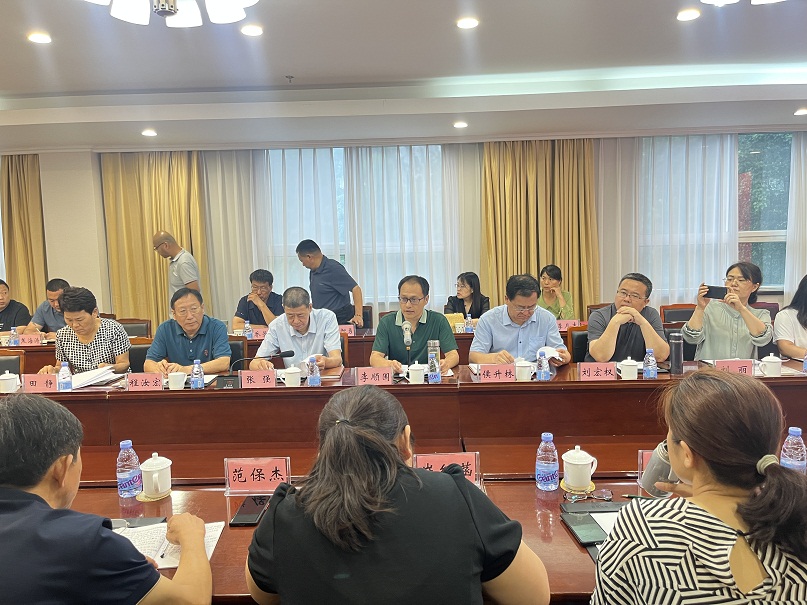 首席讲话.jpg